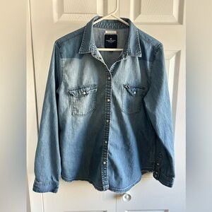 American Eagle boyfriend fit button down xl